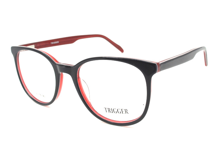TRG 9012 BLK RED ANGLE.jpg